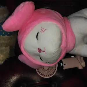 Boneka Lucu Kucing Boneka Lembut Mainan Mewah Kucing dengan Penutup Mata Kado Anak Plush Toy Buah Dolls