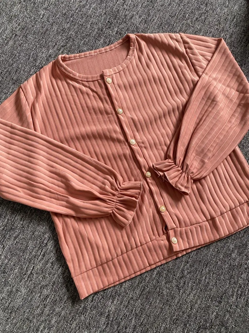Cardigan Crop Hornet Kancing Korean Look Style Polos Atasan Baju Knitwear Wanita Panjang Outer Kardigan Casual Balon Jaket