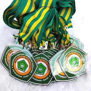 MEDALI AKRILIK CUSTOM SEKOLAH WISUDA KELULUSAN