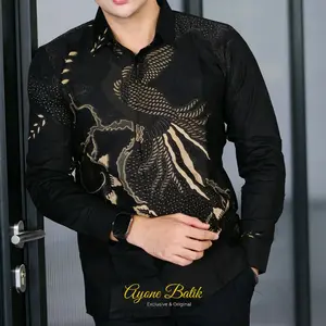 AyoneBatik Kemeja Batik Pria Lengan Panjang Pendek Warna Hitam Ekslusif Bahan Katun Halus Lapis Furing Adem Dan Nyaman Dipakai Hem Batik Pria Lengan Pendek Motif EMPRIT HITAM Baju Batik Cowok Kekinian