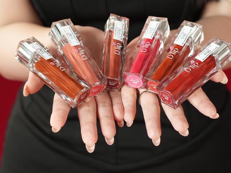 D'lip  Watery Tint Combo 2 son tặng kèm gương lược và cọ mội , bền màu không trôi dính cốc 5g 6