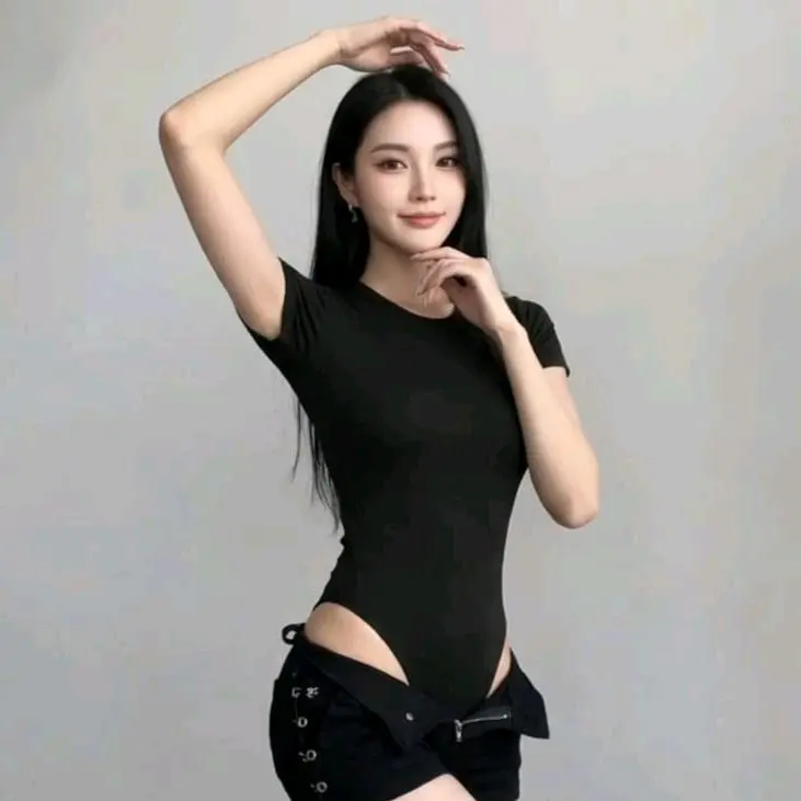 Daily Women T-Shirt Bodysuit Slim Fit Round Neck Short Sleeve (S/M/L/XL)
