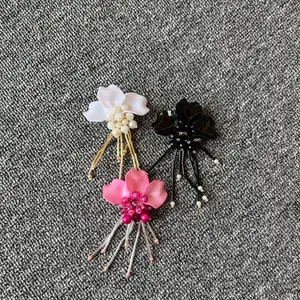 Bros Petal Lily handmade brooch kerah baju Clips per pcs