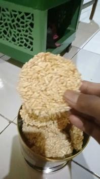 Product Review of 1 kg Rengginang Paket 4pcs Food rengginang  terasi mentah from D**M 1