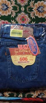 Product Review of Celana Jeans Panjang Standar Pria Reguler Lea 606 Basic Hitam Denim from 𝐃**𝐚 2