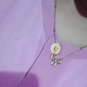 Kalung Titanium Anti Karat Wanita Model Pita Rantai Manik dan Liontin Pita Elegan Minimalis Kekinian
