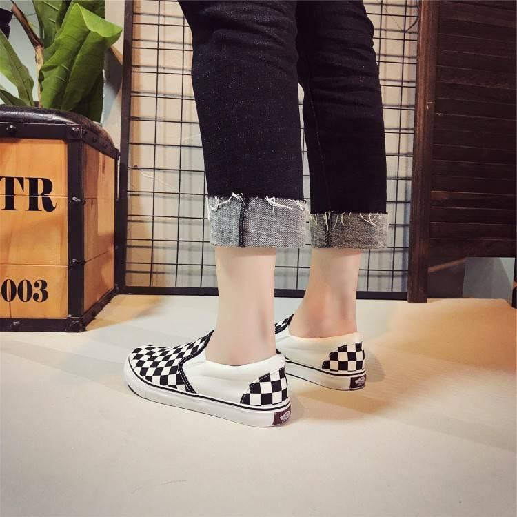 Product Introduction of Spring New Canvas Shoes Men's Black and White Plaid Shoes Low-Top Breathable Slip-on Lazy Shoes Casual Trendy Sneakers 2
