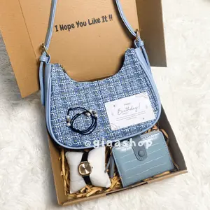 Hampers Gift Box Cashy Bag Kado Ulang Tahun Cewek/Kado Anniversary/Kado valentine/ Kado Wedding/ Hampers Ramadhan/Hampers Lebaran