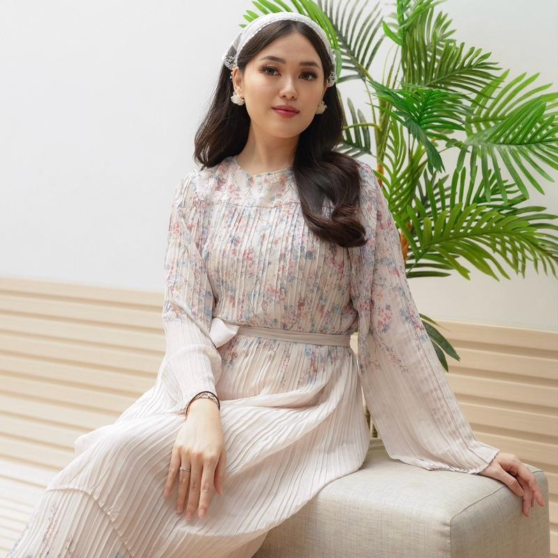 Chesi Pleats Dress Wanita 8