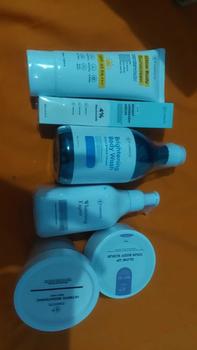 Product Review of ISWHITE Perfect Glowing Body Protection Complete Package-Paket Cerah Glowing Maksimal Sebadan | Mencerahkan Kulit Hingga Ke Sela Tergelap | Halal BPOM from b**9 0
