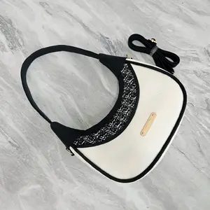 MELODY Bag tas slempang/tas selempang bahu wanita kekinian terbaru.