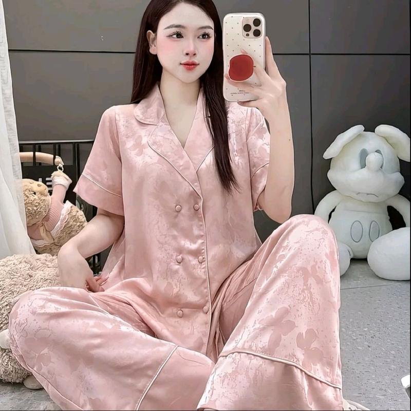 Bộ Họa Tiết Xinh Xắn - Thiết Kế Sang Trọng, Phong Cách Hiện Đại