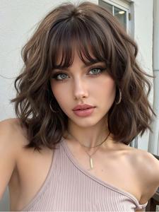 女性用ボブウィッグ ナチュラルショートカール 10インチ バング付き、デイリーウェア用合成ファイバーウィッグ オールシーズン対応
