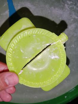 Product Review of Cetakan kue pastel  Abon Jalangkoye Dumpling Gyoza Pangsit ukuran 10cm 7cm 5cm plastik Kitchenware from a**a ** 0