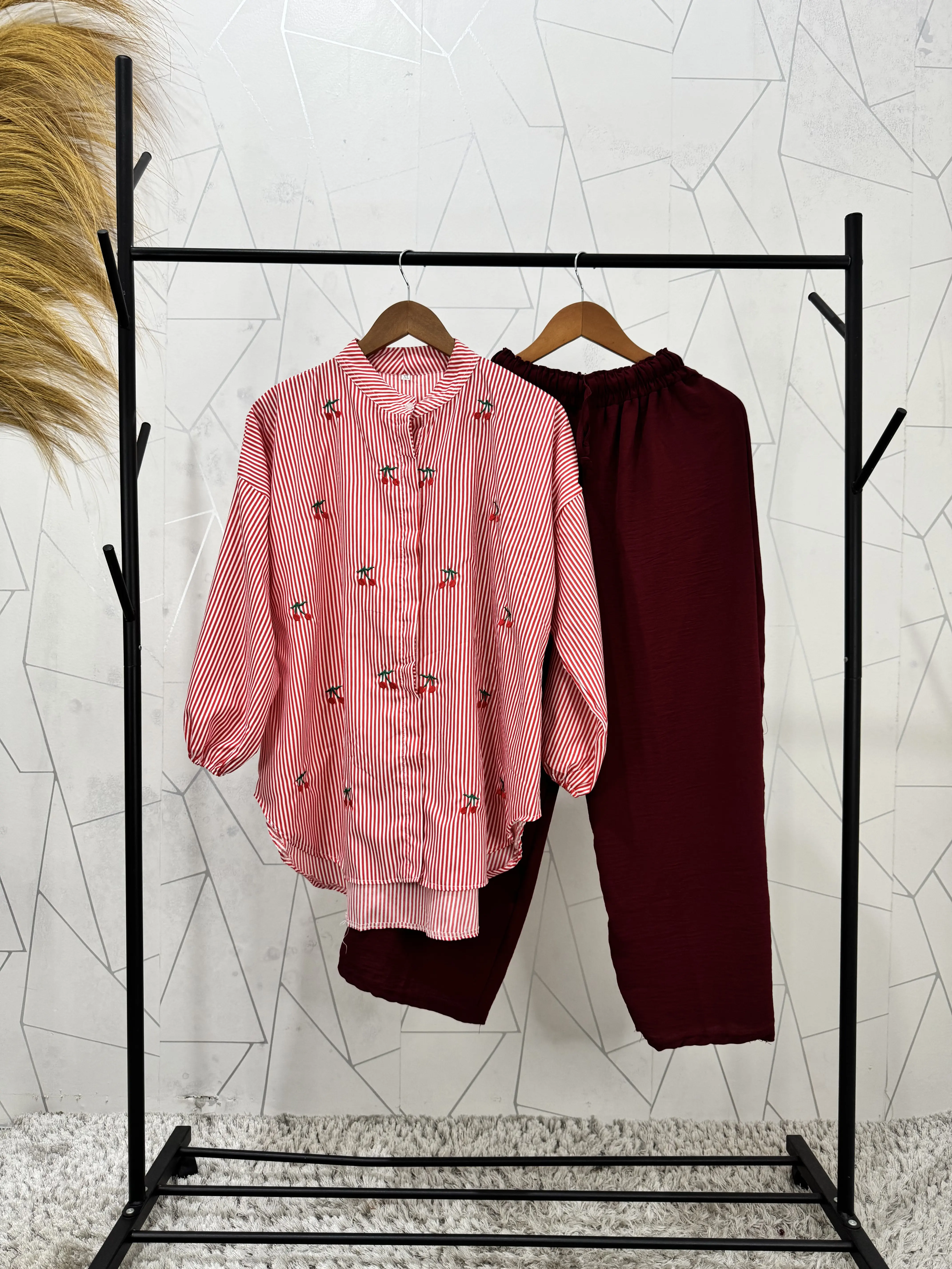 HF - Oneset Keirra Salur Bordir Cherry Katun Set Wanita | Oneset Wanita Terbaru HF - Oneset Keirra Salur Bordir Cherry Katun Set Wanita | Oneset Wanita Terbaru