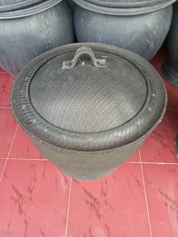 Bak Sampah Standar Polos Tahan Lama Awet Premium dengan tutup balkon 1