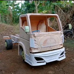 MINIATUR TRUK OLENG Profit Belum Ada bak Ban spon bisa belok spek oleng skala 12 Kayu