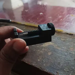 AIH Alat Penyetel Jam Tangan (Cocok untuk jam tangan berbahan alloy)Ikuti, alat pemotong rantai pemotong rantai jam tangan HITAM alat jam