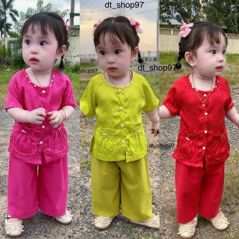   BB42  Bộ quần áo bà ba gấm hoa đính ngọc trai tay cộc quần dài có 2 túi trước cho bé gái 6kg-14kg  được chọn màu 
