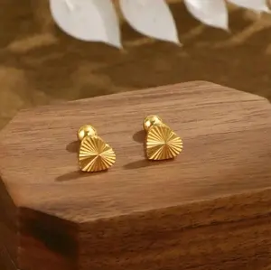 ANTING TUSUK TITANIUM FASHION WANITA MOTIF LOVE ESTETIK UKIR ANTI KARAT LUNTUR 7mm