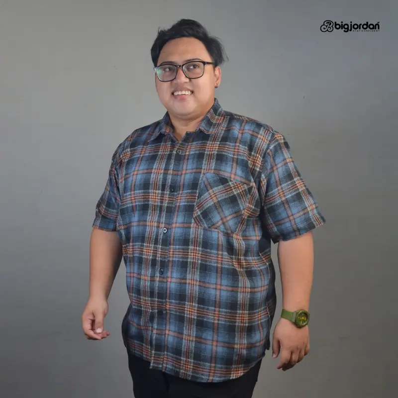 Bigjordan Id. Moreno kemeja flannel lengan pendek biru size jumbo big size 3XL 4XL 5XL 6XL 7XL 8XL pria oversize 1