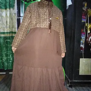 Gamis Anak Perempuan Dress Anak Perempuan Kekinian Model Rompi Stylish Bahan Jaguar Puff Mix Marbella Tersedia Usia 1 Sampai 12 Tahun Warna Kekinian Yang lembut Dan Manis