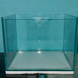 Aquarium Mini Cube 20×15×15 cm Kaca 5 mm Polos Minimalis Cocok untuk Ikan Hias Kecil Aquascape Mini & Dekorasi Meja Baru Siap Pakai