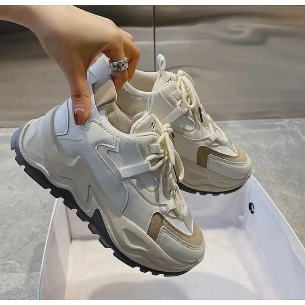 Sepatu Sneakers Wanita FASHION 100 % Brand Lokal Sepatu CEWEK Kekinian Terbaru High Quality Casual Kasual Shoes