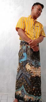 Product Review of PAKET HEMAT 3 Sarung 115 ribu bebas pilih motif Sarung Batik Pekalongan Sarung Gus iqdam Sarung Santri Sarung Remaja Sarung Dewasa Nyaman Muslim Katun from w**4 0