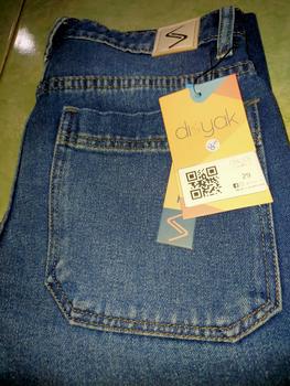 Product Review of DISYAK - HighWaist Loose Jeans Celana Panjang Boyfriend Standar Vintage Blue 109-209 from r**p 2