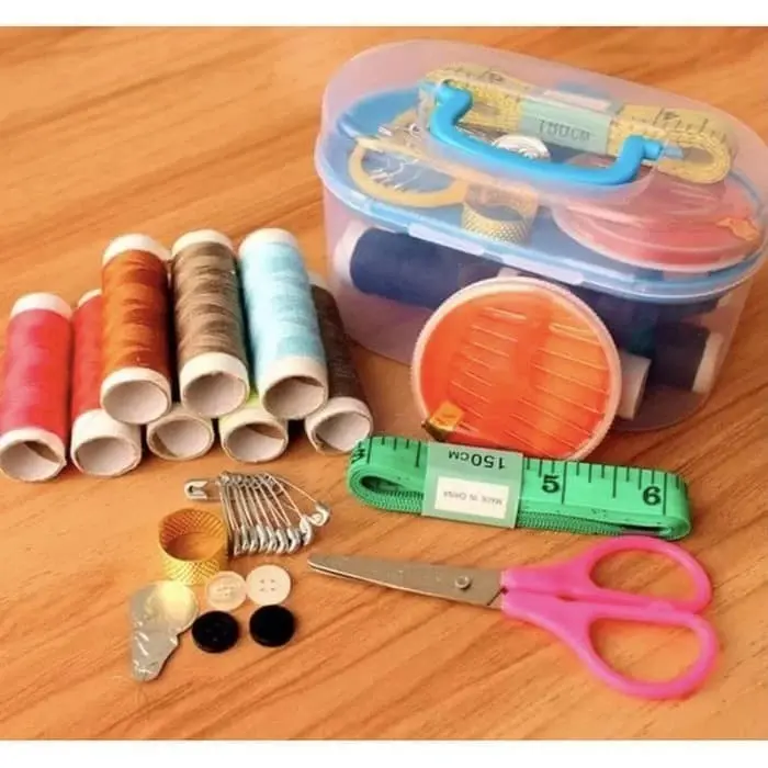 sewing kit / alat jahit / set alat jahit 1