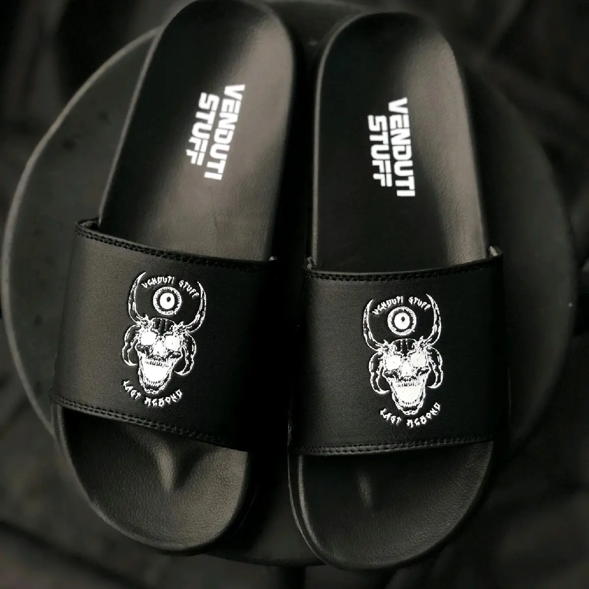 2 Warna Sandal Slide Venduti Stuff Last Reborn Ukuran 37 sd 43