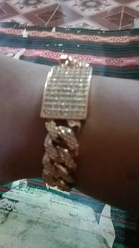 Product Review of Gelang Tangan Rantai Plat Besar Cantik Berlapis Emas from A**a 0