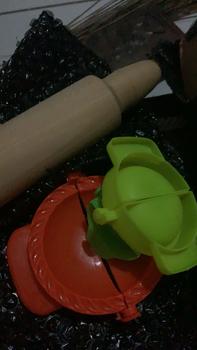 Product Review of 1 Set Cetakan Pastel Cetakan Cireng Pangsit Dumpling Gyoza Coipan Swikiaw Mold Besar Sedang & Kecil Plus Gilingan Adonan Kayu from j**) 0