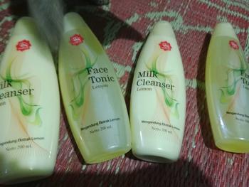 Product Review of ⚡ Paviola⚡ VIVA MILK CLEANSER SUSU PEMBERSIH - VIVA FACE TONIC PENYEGAR TONER AIR MAWAR 100ML/200ML from l**a 1