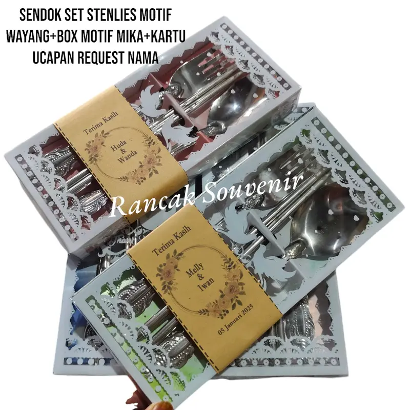 Isi 50 Set Souvenir Sendok Garpu Sumpit Stainless Wayang Kemasan Box Mika + Kartu Ucapan Coklat Request Nama Warna Cantik souvenir Pernikahan Ulang tahun Hadiah 2