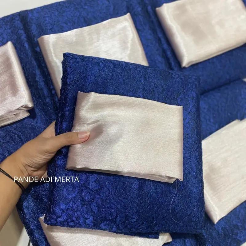 SET KAIN + SELENDANG SILKY 5