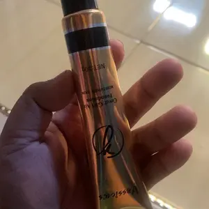 FYC [Earthly Allure] Yessica's Waterproof Foundation  Cover Girl Air Moisturize Skin