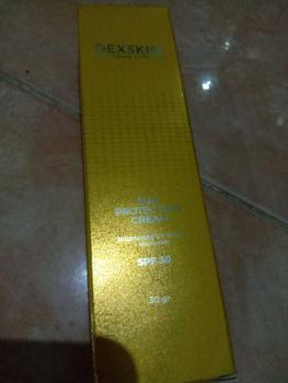 Product Review of DEXSKIN BY DERMA EXPRESS Suncreen protection Cream ( Aesthetic Clinic of the year in Asia Pacific) from m** a**n 0