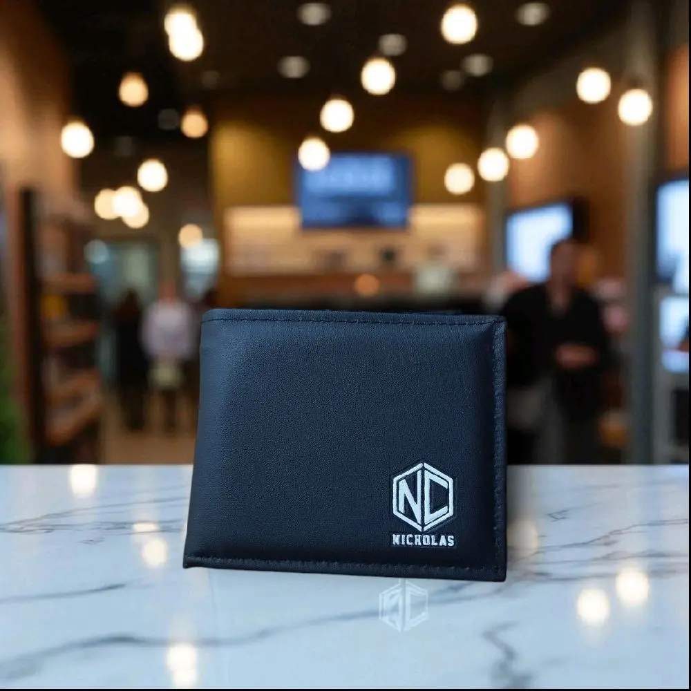 Nicholas Distro Lipat Pria Pendek Bahan Kulit PU Elegant Kartu dengan Desain Modern dan Logo NC dompet cowok cowo mewah