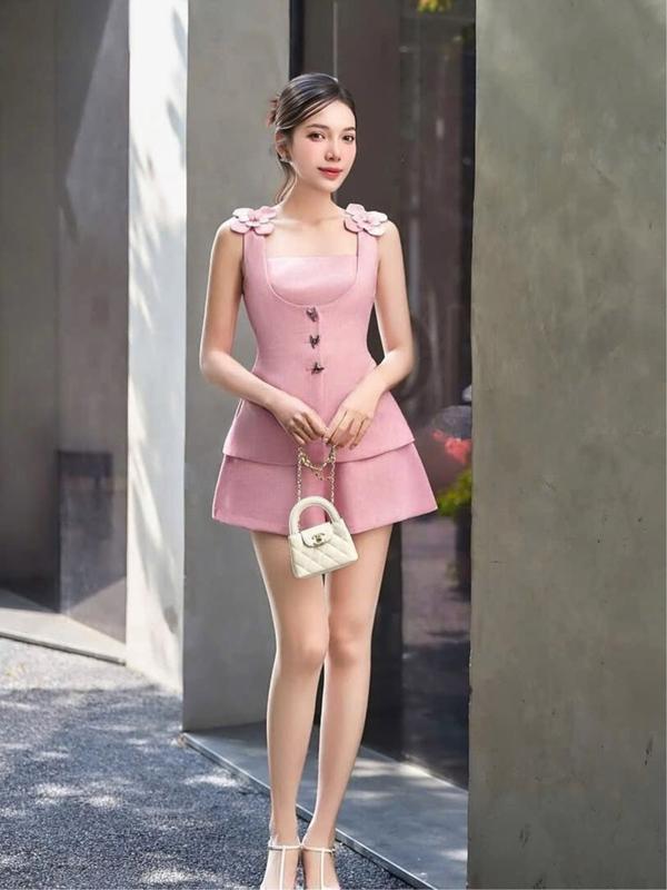 Set đồ nữ áo hai dây phối hoa đính nút kiểu kèm bra mút ngực, Quần short phối túi Hb.closet S5