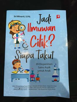 Product Review of BUKU EDUKASI ANAK: JADI ILMUWAN CILIK? SIAPA TAKUT? (99 Eksperimen Sains Asyik untuk Anak) Soft Cover from k**8 0
