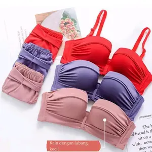 Set Bra+celana dalam Wanita Model Tanpa Kawat Dengan Bahan Halus Dan Hiasan Renda Sexy Set Bra+celana dalam Wanita Model Tanpa Kawat Dengan Bahan Halus Dan Hiasan Renda Sexy
