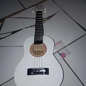 Ukulele Kentrung Keroncong Senar 4 Dari bahan berkualitas dan Finishing Gloss