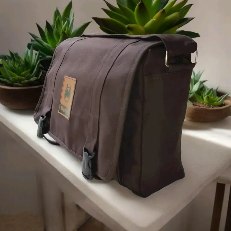 Miqdi Tas Selempang Kuliah Distro Keren Simple Dan Modis Kanvas Pria 2