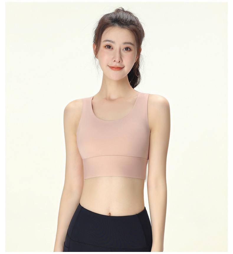 Product Introduction of High-Intensity Sports Bra for Women - Anti-Shock, Moisture-Wicking, Fixed Cups,Stylish Back Design Women's Sports Tank Top 22