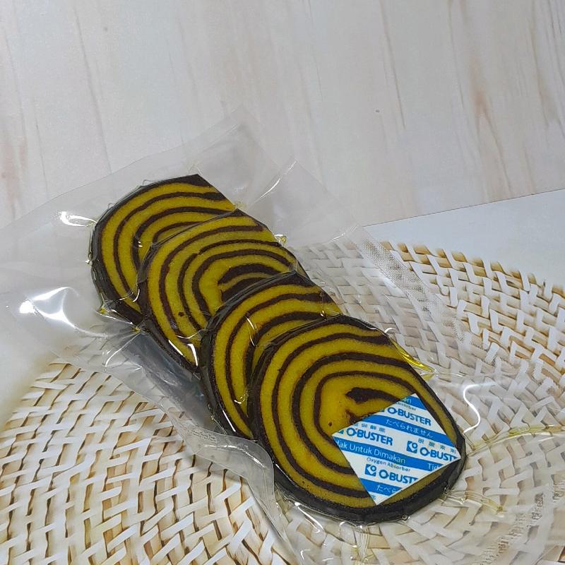 pinggiran lapis rooll legit coklat berat 250gram 2