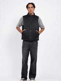 Gambar Wrangler Vest Sleeveless Regular BOONES 01A25 Black - Black, S dari Wrangler Indonesia Kota Bekasi 4 Tokopedia