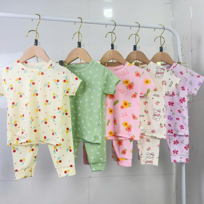 Từ 4-24kg Combo 4 bộ quần áo ÁO CỘC TAY QUẦN DÀI vải thun tăm lụa cuốn biên cho bé gái đến 24 kg