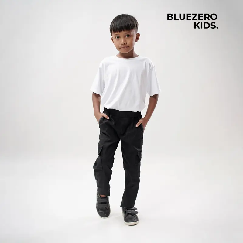 BLUEZERO KIDS Celana Panjang Anak Premium Model Cargo Usia 2 Tahun Sampai 13 Tahun Bahan Katun Twill Streatch Mulur Warna Hitam, Warna Cream, Warna Coklat, Warna Abu Tua, Warna Grey 6